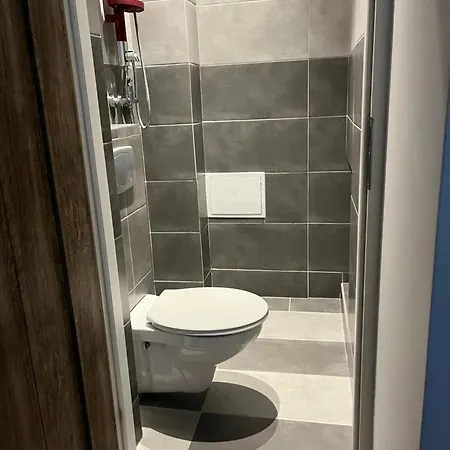 Apartment Art Center *